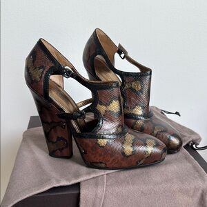 Bottega Veneta Leather Animal Print heels , Brown and Gold Women's Heels.